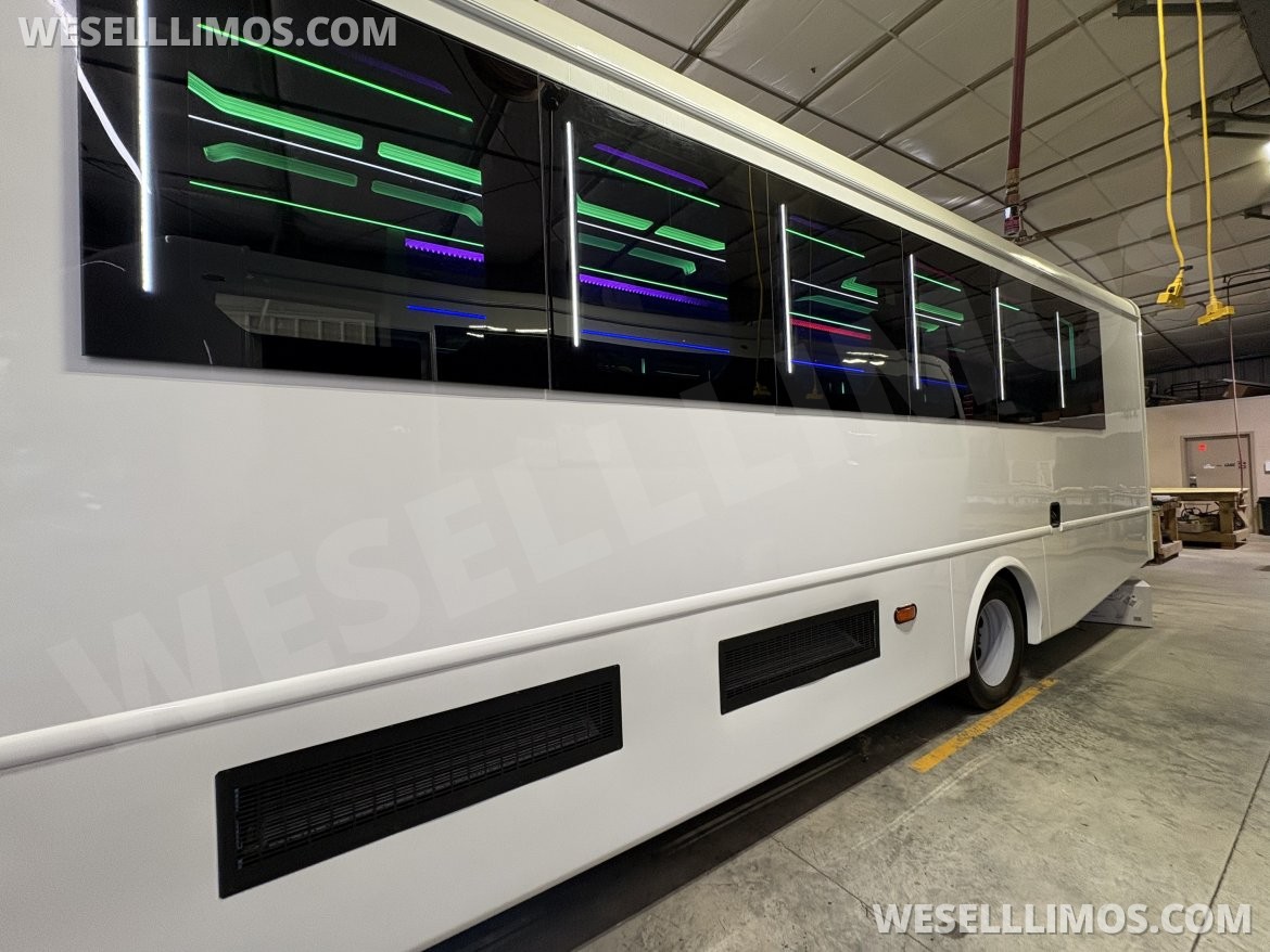 Limo Bus for Sale in North East, PA - Photo 27