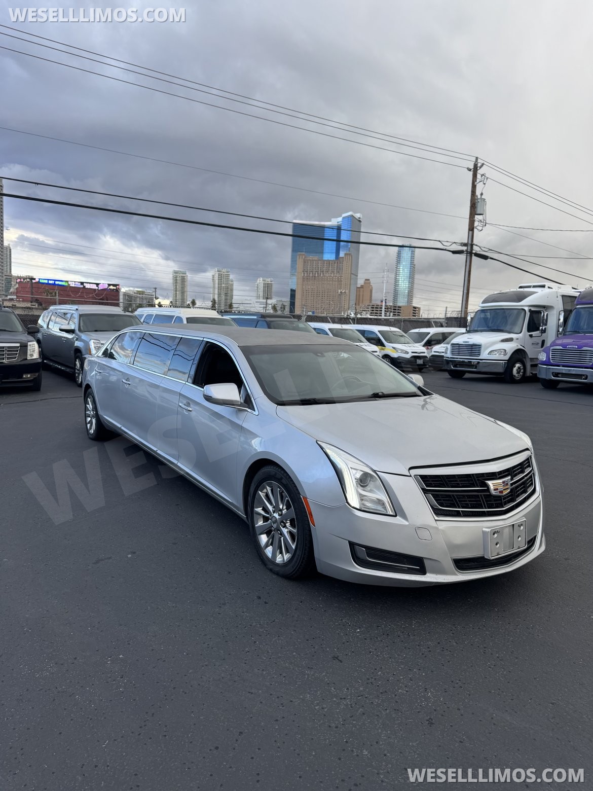 Limousine for Sale in Las Vegas, NV - Photo 5