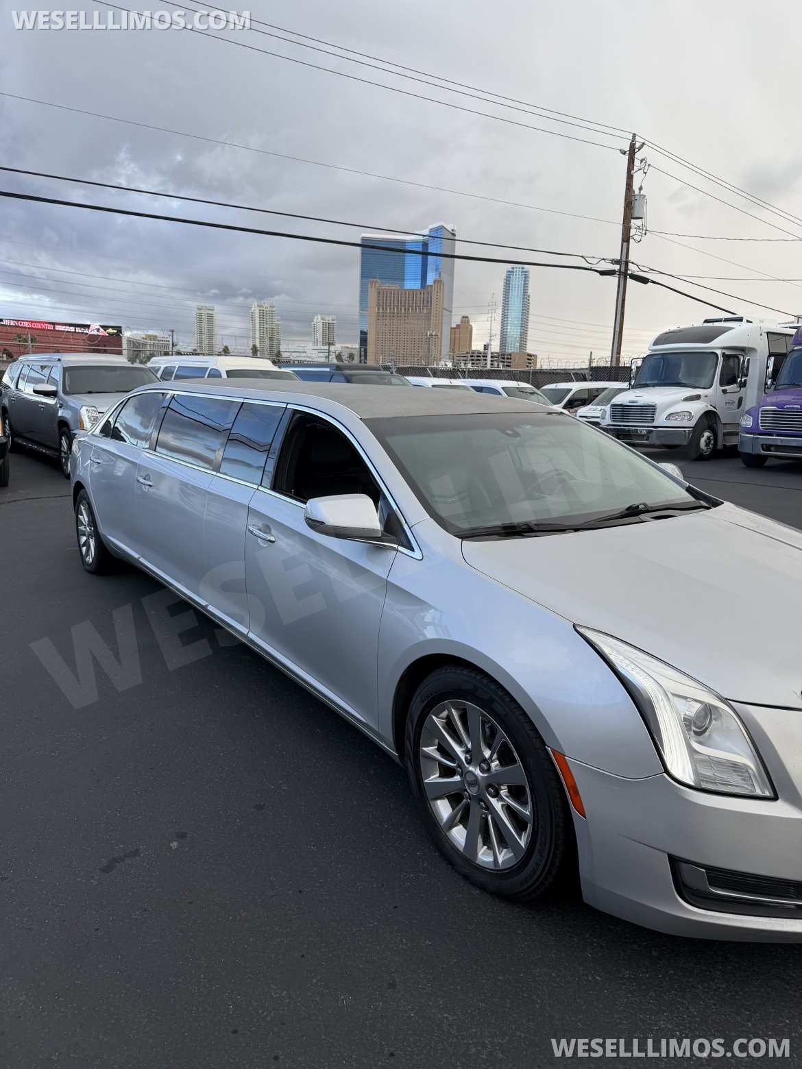 Limousine for Sale in Las Vegas, NV - Photo 3