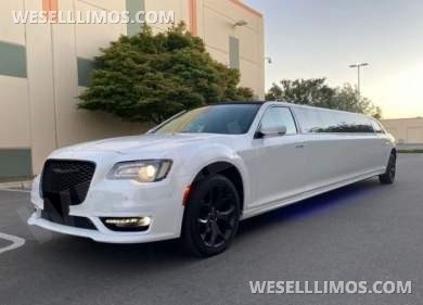 2023 Chrysler 300L •Custom Designed• White Tuxedo 12-Passenger Limousine for Sale in San Francisco, CA