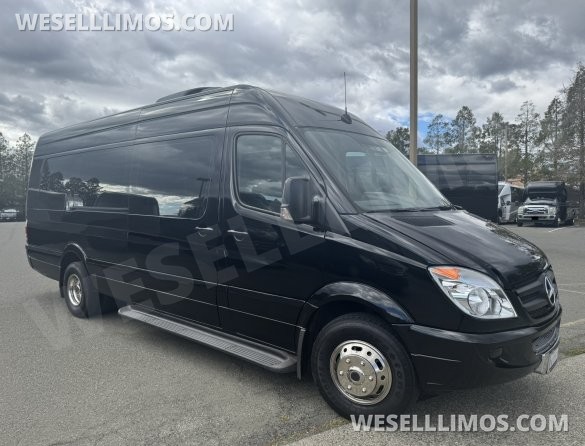 2013 Mercedes-Benz 3500 Diesel 12-Passenger LimoYacht Sprinter for Sale in San Fransico, CA - Main Photo