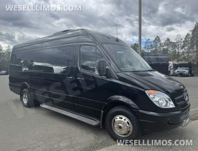 2013 Mercedes-Benz 3500 Diesel 12-Passenger LimoYacht Sprinter for Sale in San Fransico, CA