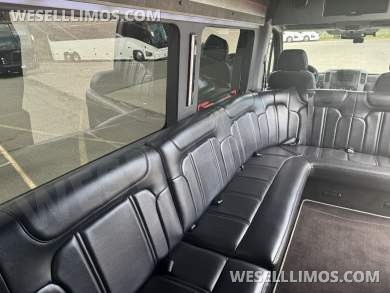 •BEAUTIFUL / LOW MILEAGE• 2013 Royal Mercedes Sprinter 3500 Diesel 12-Passenger LimoYacht - Sprinter for Sale in San Fransico, CA - Photo 9
