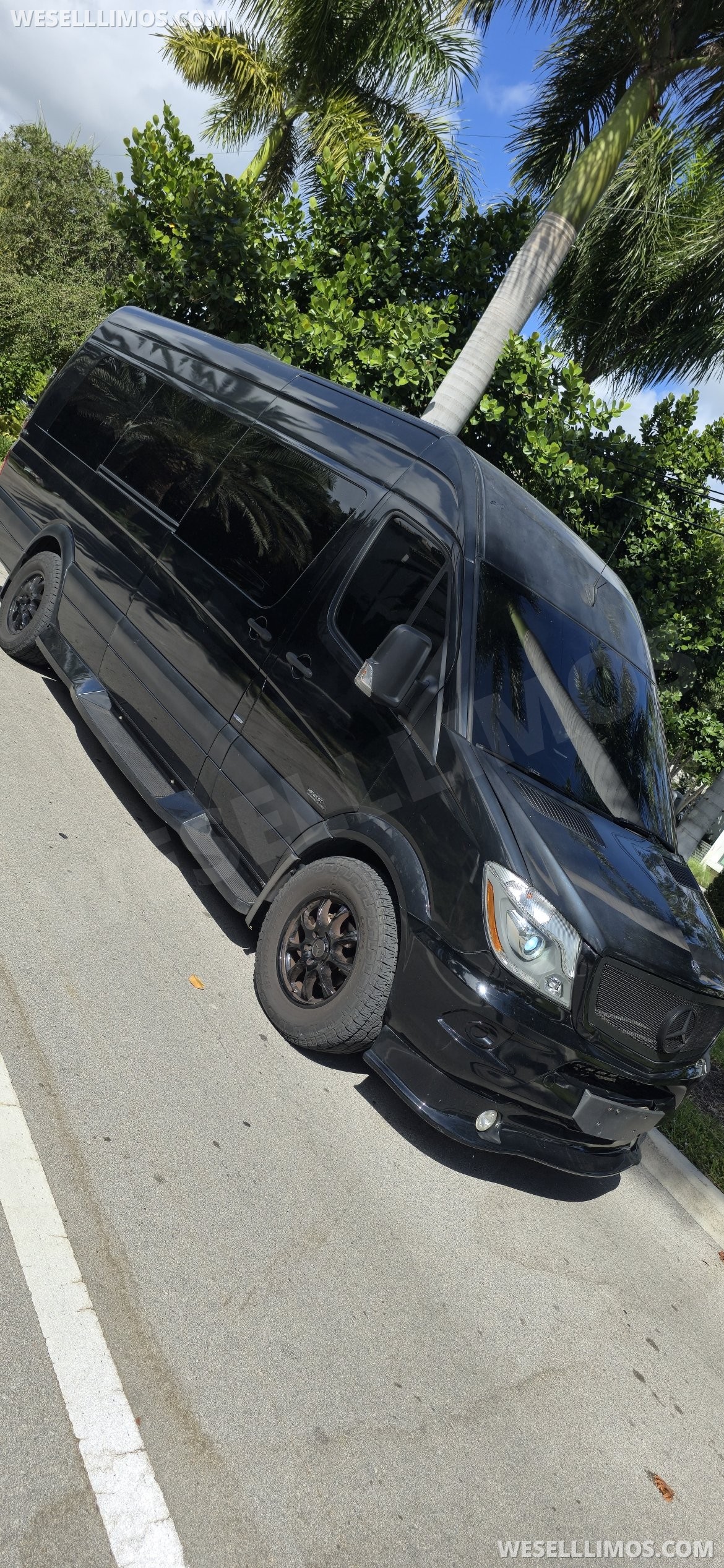 Sprinter for Sale in Miami, FL - Main Photo