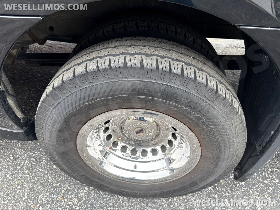 Sprinter for Sale in Baldwin, NY - Photo 28