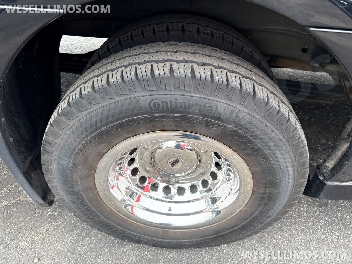Sprinter for Sale in Baldwin, NY - Photo 31