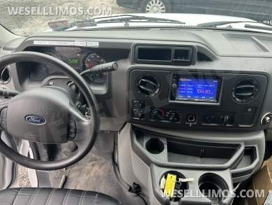 2019 Berkshire  Ford E450 Executive Shuttle - Executive Shuttle for Sale in Pasadena, MD - Photo 12