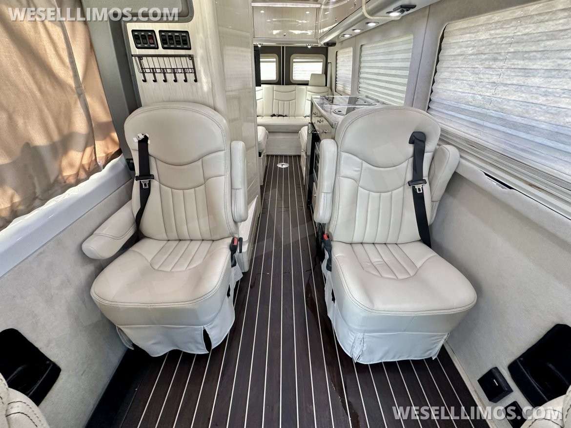 Sprinter for Sale in Baton Rouge, LA - Photo 2