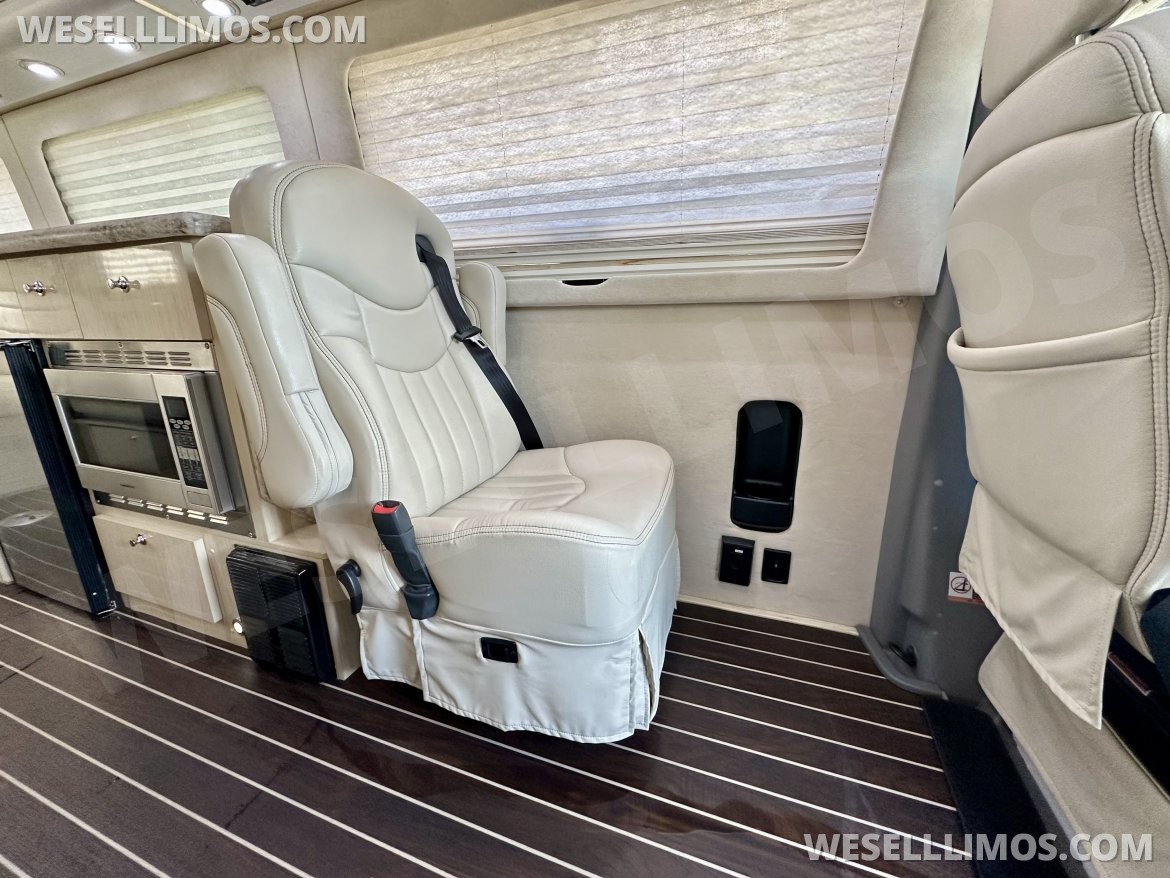 Sprinter for Sale in Baton Rouge, LA - Photo 3
