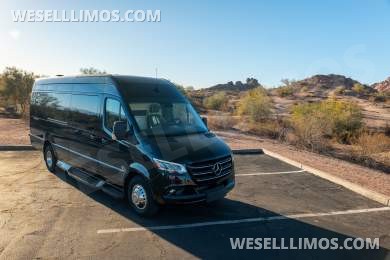 2023 Ultimate Toys Mercedes-Benz 3500XD Limousine - Limousine for Sale in Phoenix, AZ - Photo 2