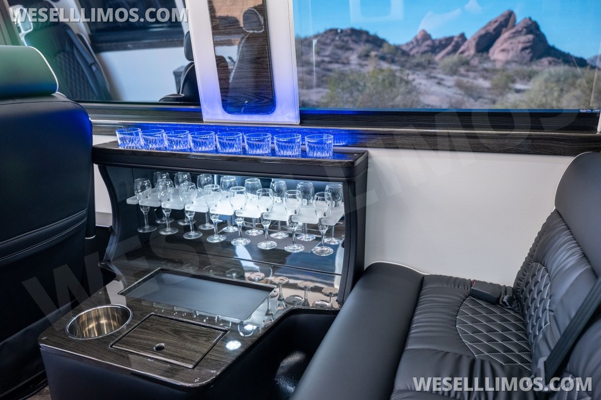 Limousine for Sale in Phoenix, AZ - Photo 11