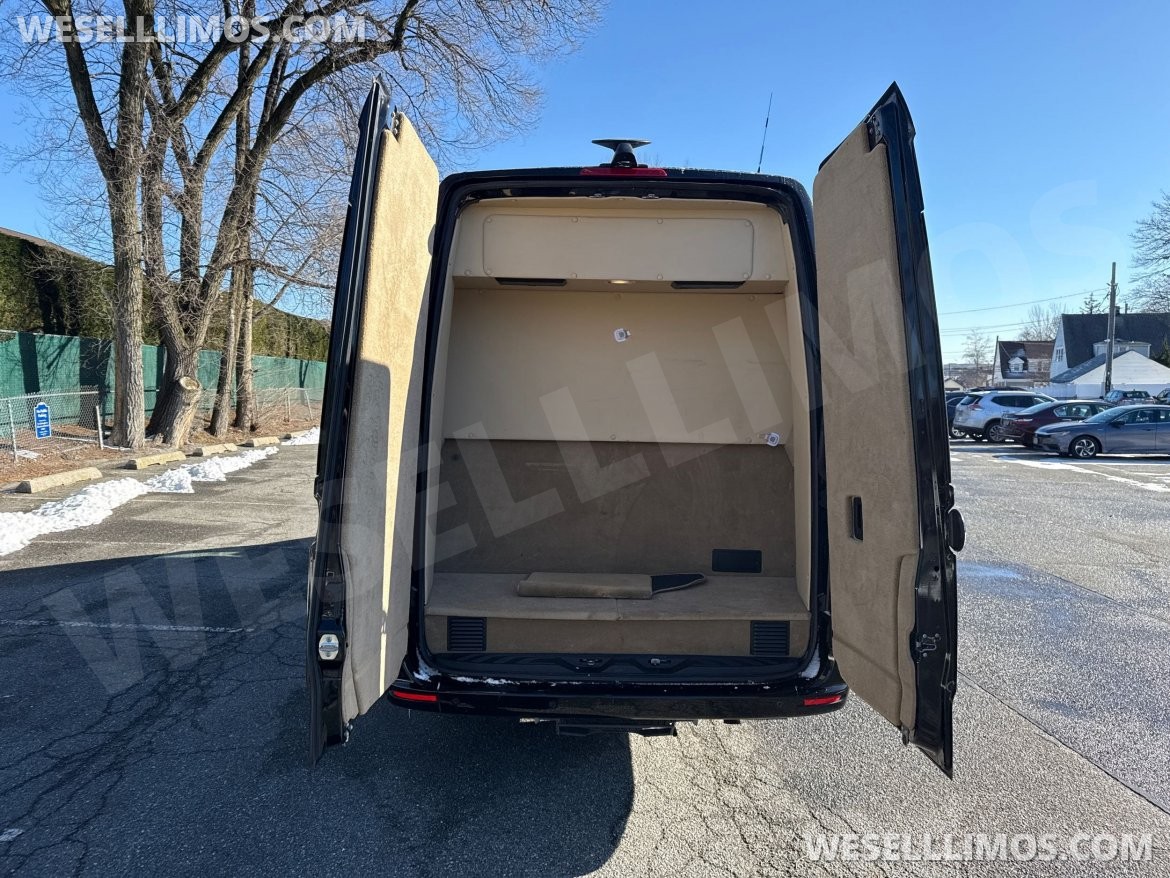 Sprinter for Sale in Baldwin, NY - Photo 37