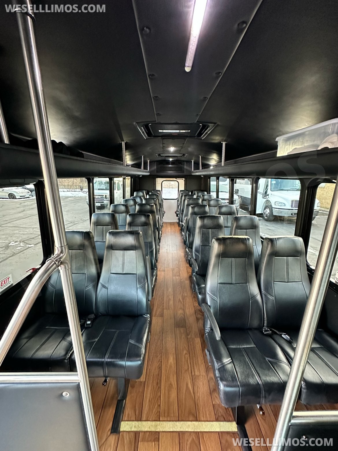 Executive Shuttle for Sale in Addison, IL - Main Photo