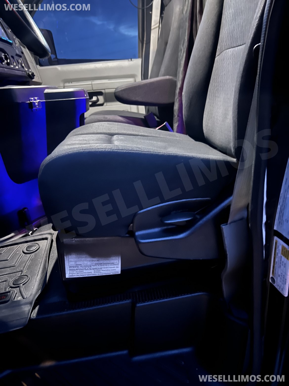 Limo Bus for Sale in Las Vegas, NV - Photo 7