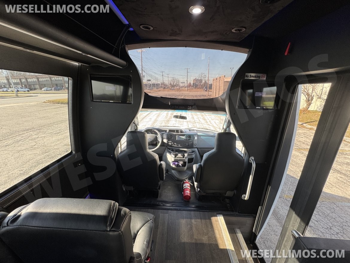 Shuttle Bus for Sale in Springfield, MO - Photo 9