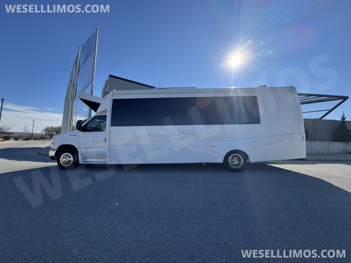 Shuttle Bus for Sale in Springfield, MO - Photo 14