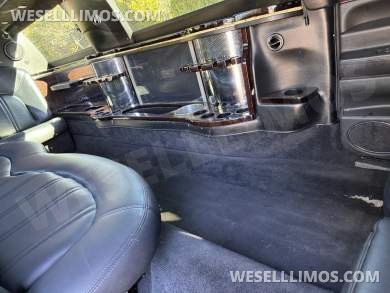 2016 Executive Lincoln MKT Limousine - Limousine for Sale in Los Angeles, CA - Photo 10