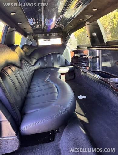2016 Executive Lincoln MKT Limousine - Limousine for Sale in Los Angeles, CA - Photo 18