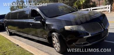 2016 Executive Lincoln MKT Limousine - Limousine for Sale in Los Angeles, CA - Photo 9