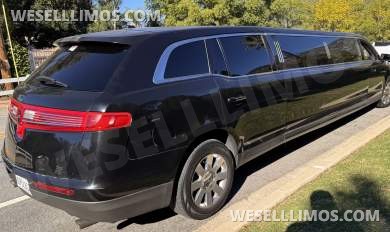 2016 Executive Lincoln MKT Limousine - Limousine for Sale in Los Angeles, CA - Photo 13