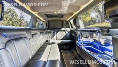 2016 Executive Lincoln MKT Limousine - Limousine for Sale in Los Angeles, CA - Photo 19
