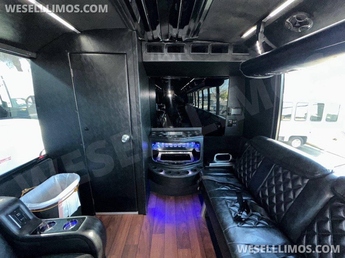 Limo Bus for Sale in CARSON, CA - Photo 14