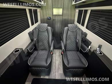 2025 OGV Luxury Coach V-Cruise 10OB Motorcoach - Motorcoach for Sale in Baton Rouge, LA - Photo 6