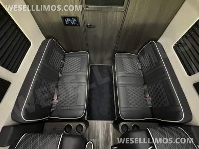 2025 OGV Luxury Coach V-Cruise 10OB Motorcoach - Motorcoach for Sale in Baton Rouge, LA - Photo 8