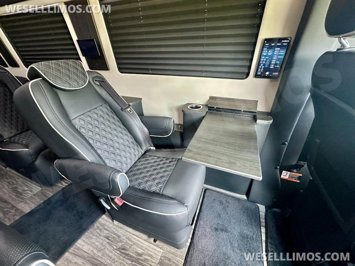 Motorcoach for Sale in Baton Rouge, LA - Photo 5