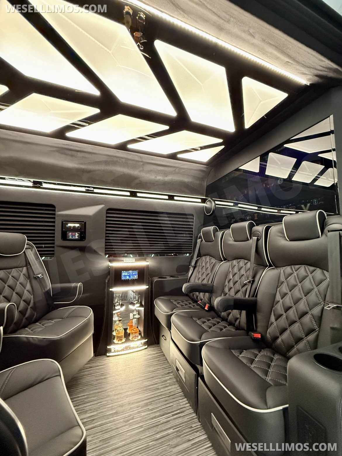 Executive Shuttle for Sale in Springfield, MO - Photo 4