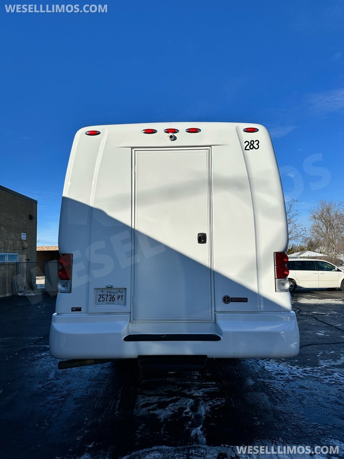 Executive Shuttle for Sale in Addison, IL - Photo 6
