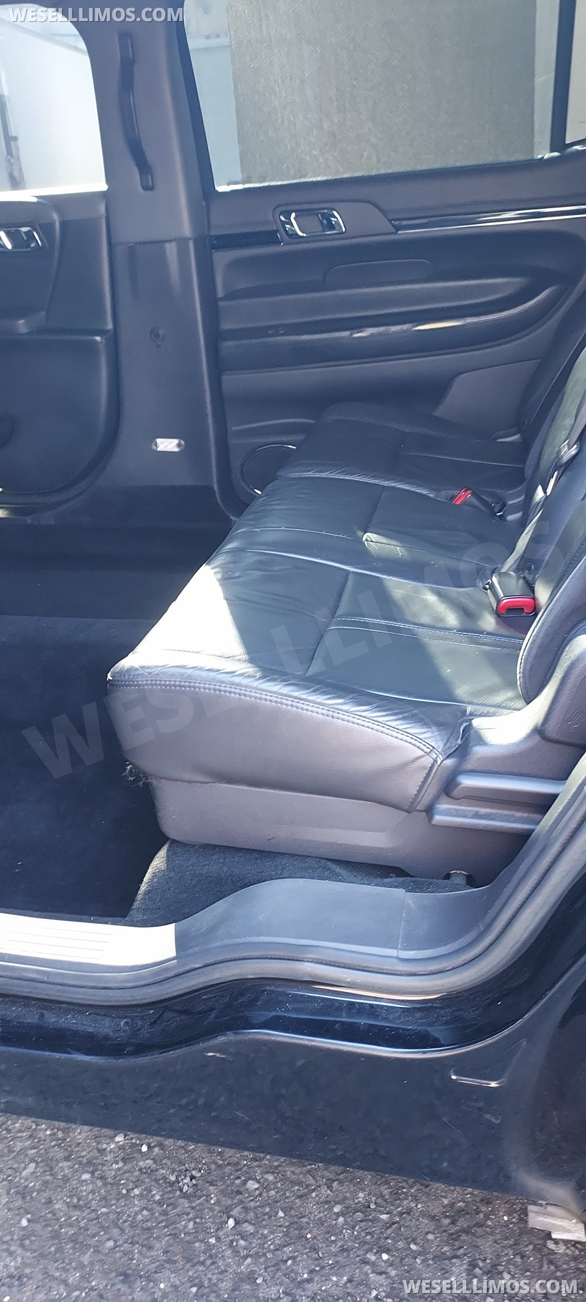 Limousine for Sale in Waterbury, CT - Photo 12