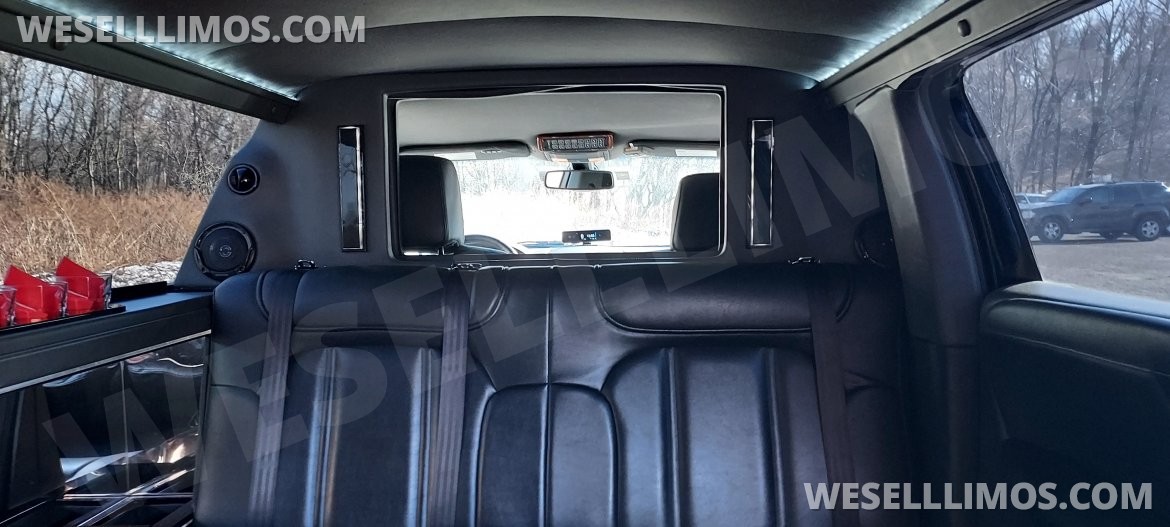 Limousine for Sale in Waterbury, CT - Photo 18