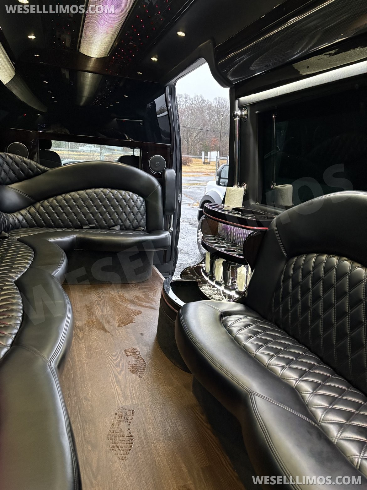 Limo Bus for Sale in Upper Marlboro, MD - Photo 7