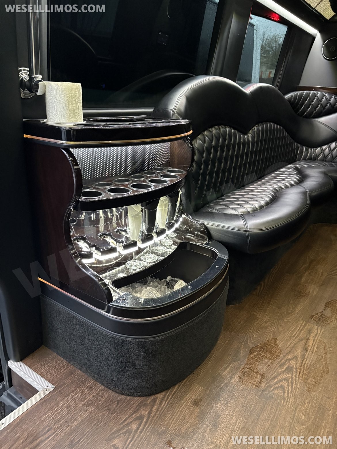 Limo Bus for Sale in Upper Marlboro, MD - Photo 10