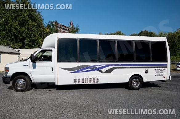 2014 Ford E-450 Shuttle Bus for Sale in Upper Marlboro, MD - Photo 3