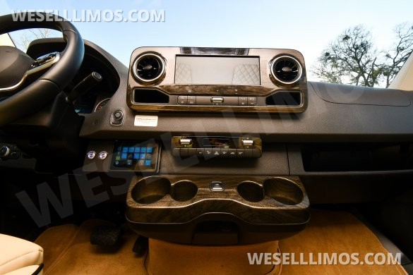 2022 Mercedes-Benz Sprinter 3500XD Sprinter for Sale in Georgetown, TX - Photo 2
