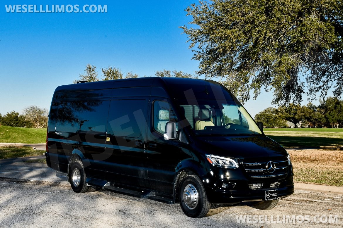 Sprinter for Sale in Georgetown, TX - Main Photo