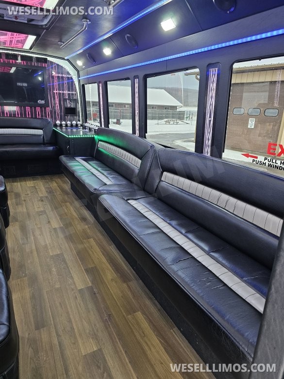 2017 Ford E450 Limo Bus for Sale in Hornell, NY - Photo 3