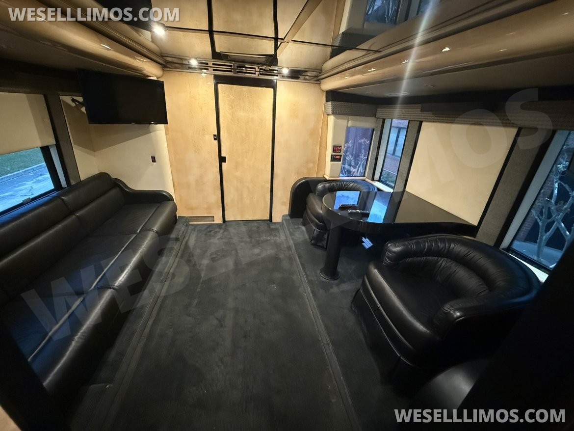 Motorcoach for Sale in CAYCE, SC - Photo 13