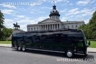 2004 Prevost H3-45 VIP Motorcoach for Sale in CAYCE, SC