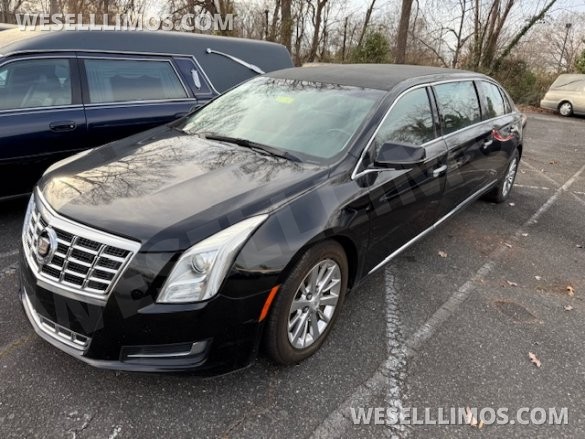 2013 Cadillac XTS 6 Door Limousine Limousine for Sale in St Marys, GA - Photo 2