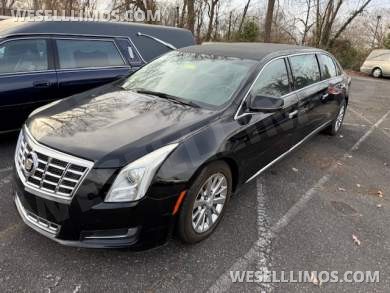2013 Coach Bulider Cadillac XTS 6 Door Limousine Limousine - Limousine for Sale in St Marys, GA - Photo 2
