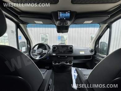 2026 OGV Luxury Coach V-Cruise 10OB Full Wall Partition Sprinter - Sprinter for Sale in Baton Rouge, LA - Photo 17