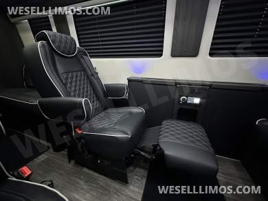 2026 OGV Luxury Coach V-Cruise 10OB Full Wall Partition Sprinter - Sprinter for Sale in Baton Rouge, LA - Photo 11