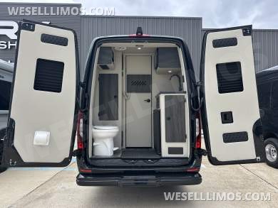 2026 OGV Luxury Coach V-Cruise 10OB Full Wall Partition Sprinter - Sprinter for Sale in Baton Rouge, LA - Photo 18