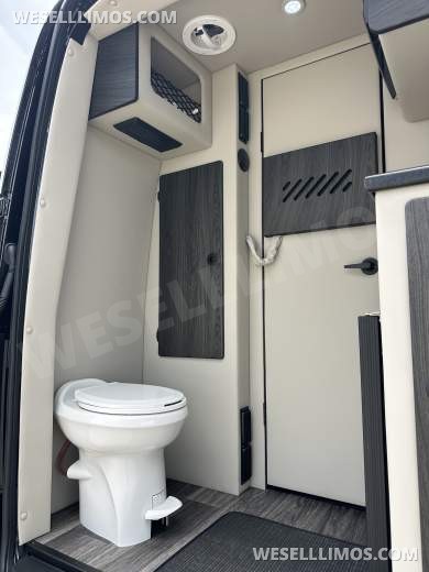 2026 OGV Luxury Coach V-Cruise 10OB Full Wall Partition Sprinter - Sprinter for Sale in Baton Rouge, LA - Photo 19