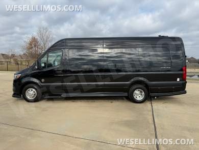 2026 OGV Luxury Coach V-Cruise 10OB Full Wall Partition Sprinter - Sprinter for Sale in Baton Rouge, LA - Photo 26