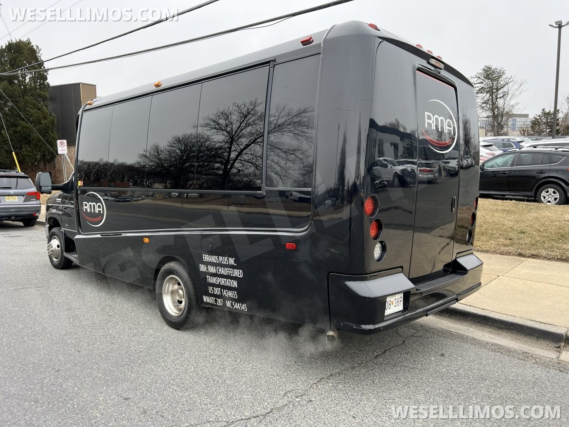 Shuttle Bus for Sale in Rockville, MD - Photo 4