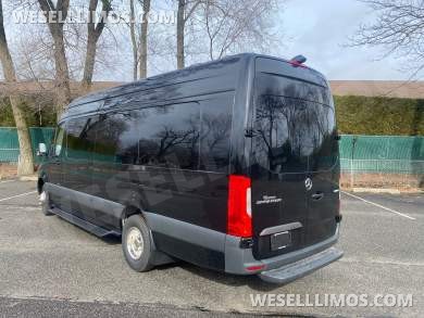 2025 Westwind Mercedes-Benz Sprinter Sprinter - Sprinter for Sale in Baldwin, NY - Photo 5